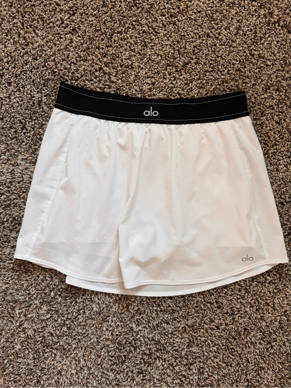ALO Yoga White Athletic Skort with Black Waistband